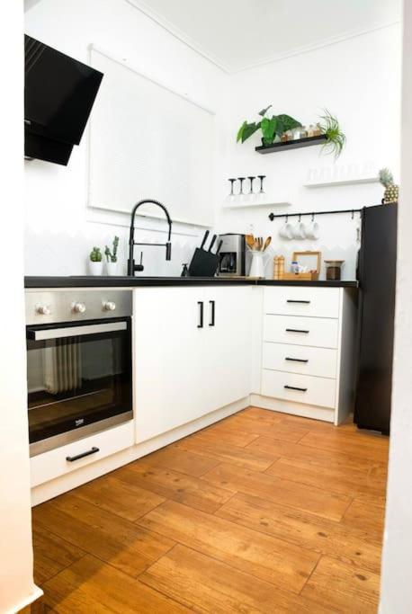Novel Acropolis Apartment Атина Екстериор снимка